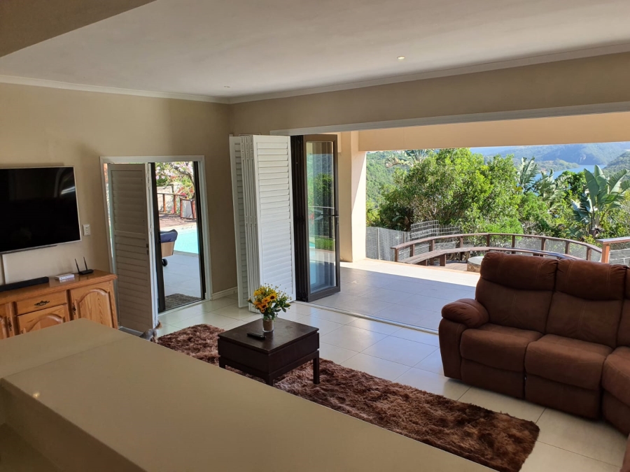 5 Bedroom Property for Sale in Gonubie North Eastern Cape